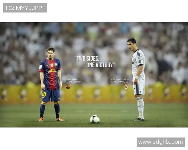 足球明星驾三轮车创意瞬间引发热议 运动与幽默完美融合